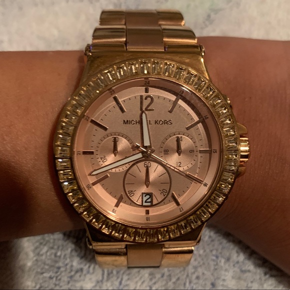 Michael Kors Watch - Picture 3 of 5